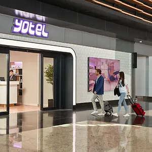 ** Hotel Yotel Airport, Entrance Tyrkiet