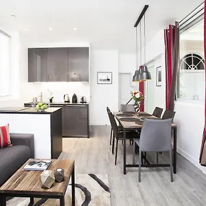 Apartment Charming 2br-2ba Between Le Marais & Le Louvre Paris